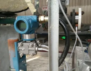 Differential pressure transmitter measures differential pressure