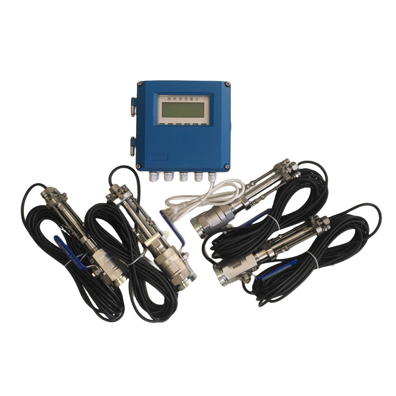 Insertion-type-two-channel-ultrasonic-flow-meter-with-high-sensitivity-probe